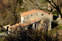 La isolada masia de Bocabartella.