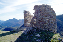Torre sud del castell de Rocabruna.