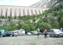 Sortim de l´aparcament de l´embassament de Cavallers.