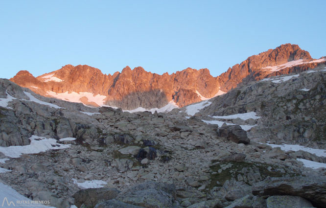 Besiberri Nord (3.014m) des de Cavallers per riu Malo 1 