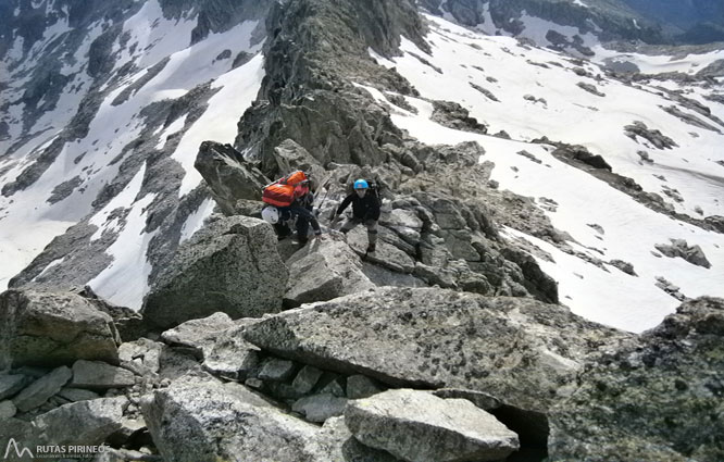 Besiberri Nord (3.014m) des de Cavallers per riu Malo 2 