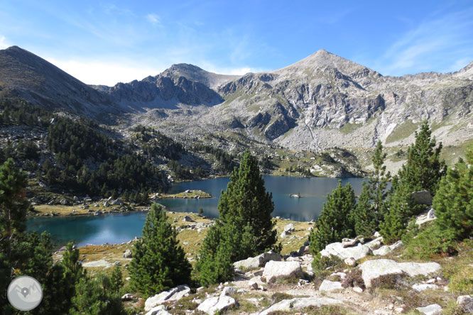 Besiberri Sud (3.024m) i Comaloforno (3.029m) pels estanys de Gémena 1 