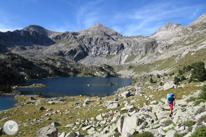 Besiberri Sud (3.024m) i Comaloforno (3.029m) pels estanys de Gémena 1 