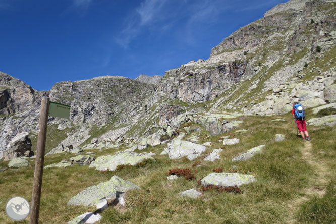 Besiberri Sud (3.024m) i Comaloforno (3.029m) pels estanys de Gémena 1 