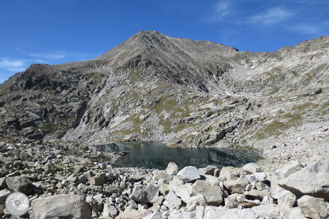 Besiberri Sud (3.024m) i Comaloforno (3.029m) pels estanys de Gémena 1 