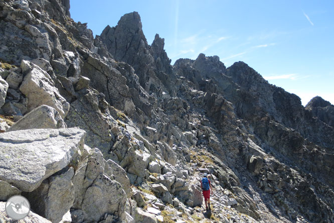 Besiberri Sud (3.024m) i Comaloforno (3.029m) pels estanys de Gémena 1 