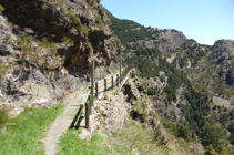 Camí de la vall del Riu.