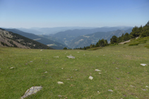 Vista panoràmica cap al S d´Andorra des de la collada de la Caülla.