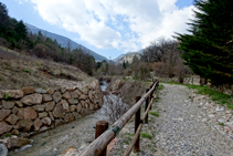 Camí a les fonts del Cardener.