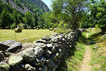 Els murs de pedra seca són un element patrimonial característic de la majoria de les valls del Pirineu.