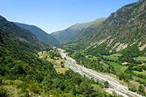 Panoràmica de tota la vall des del mirador.