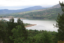 Vistes de l´embassament de Terradets durant la baixada.