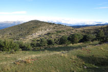 El Montpedrós i l´ermita de Sant Cristòfol a davant nostre. 