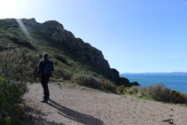 Agafem el camí de l´esquerra.