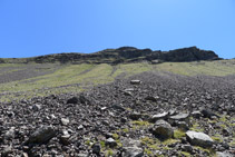 Amunt a l´esquerra, els contraforts del Montsent de Pallars.