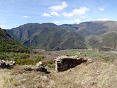 Malmercat i el castell d´Arcalís des de Sort