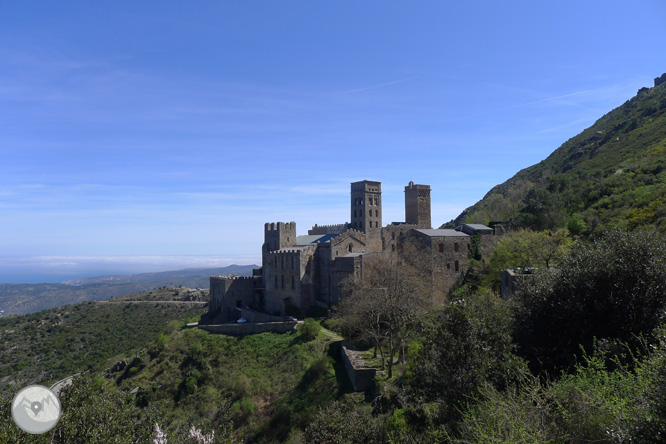 Castell de Sant Salvador de Verdera des de Sant Pere de Rodes 1 