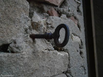 Detalls als carrers d´Orcau