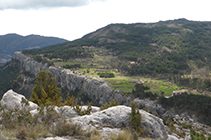 Mirada enrere: podem distingir el camí que ja hem fet.