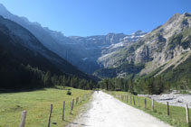 Cada cop ens apropem més al circ de Gavarnie.