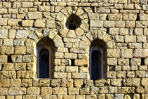 Detall de la façana del Sant Sepulcre.