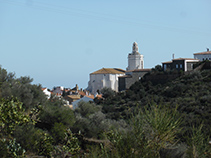 Vistes de l´església de Santa Maria de Cadaqués.