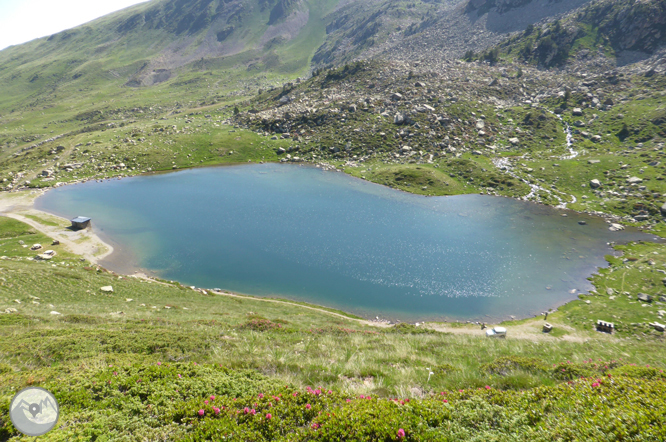 Estany de les Abelletes i pics d