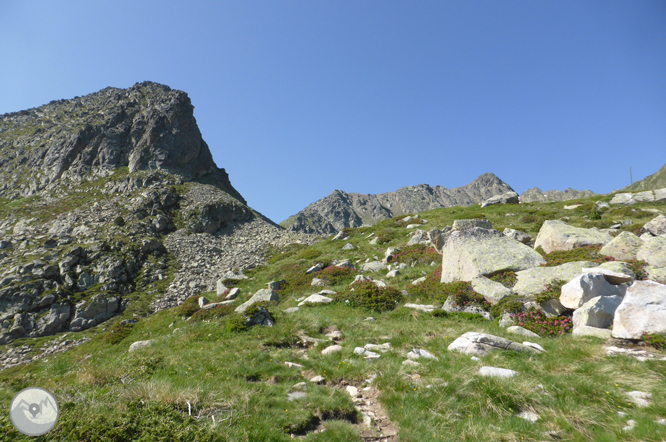 Estany de les Abelletes i pics d