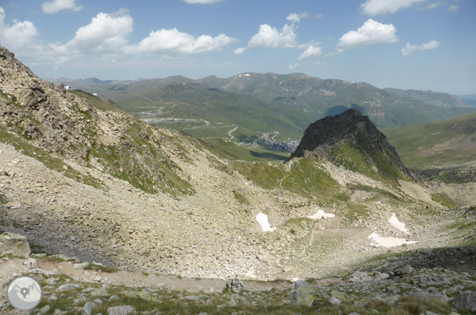 Estany de les Abelletes i pics d