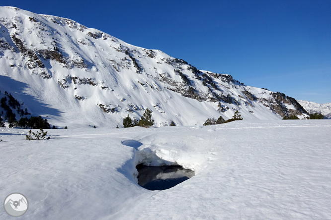 Estany de Baciver des del pla de Beret 1 