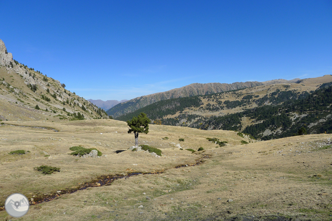 Estany de la Nou i les valls de Claror i Perafita 1 