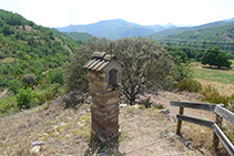 Imatge de Sant Antoni que trobem al costat de la carretera just abans d´arribar a la Pobleta de Bellveí.