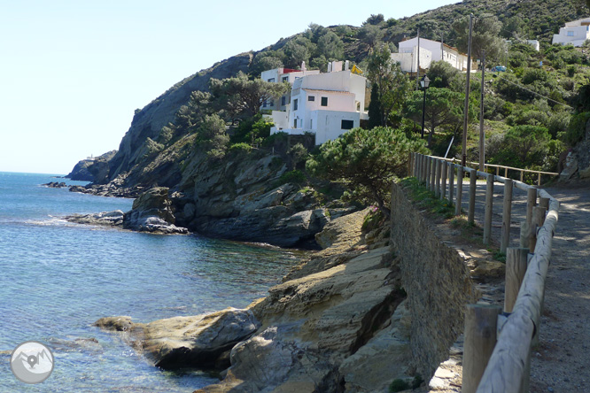 Far de Cala Nans des de Cadaqués 1 