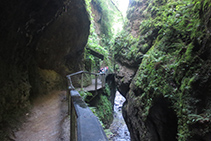 Tram força estret de les gorges de Kakuetta.