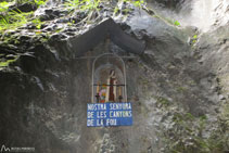 Detall de <i>Nostra Senyora de les Canyons de la Fou</i>.