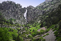 Cascada que queda a la nostra dreta.