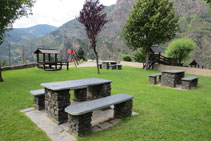 Parc infantil Terra Bogada, a les afores de Sant Julià de Lòria.