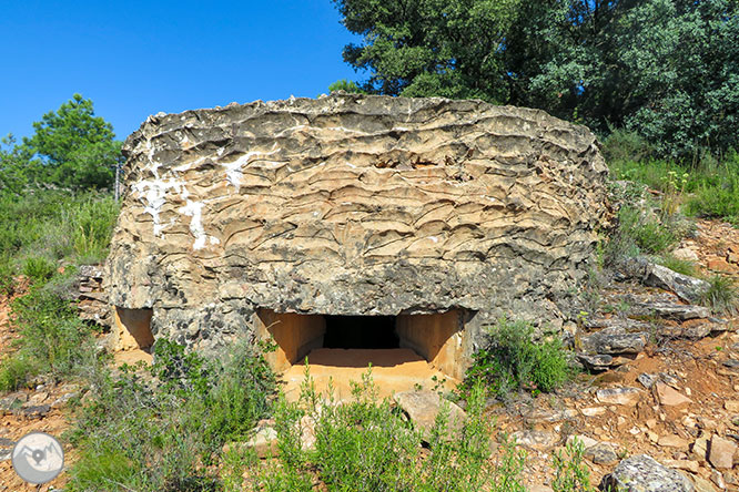 L’ermita de la Posa, el Parc Cretaci i les fortificacions del Front del Pallars des d’Isona 1 