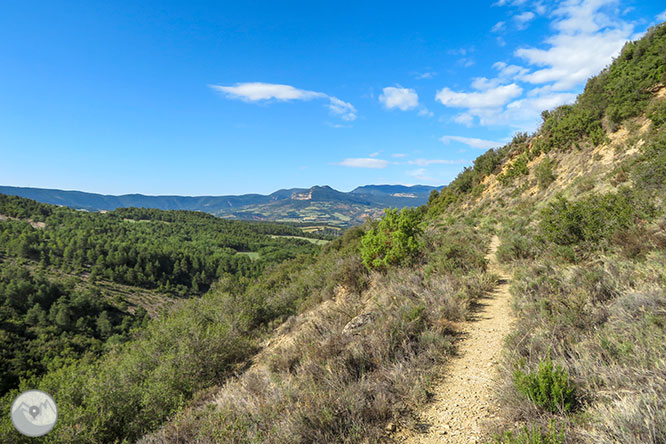 L’ermita de la Posa, el Parc Cretaci i les fortificacions del Front del Pallars des d’Isona 1 