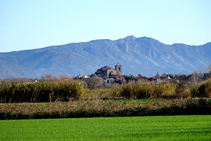 Peralada i la serra de l´Albera.