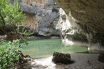 El riu avança per l´interior de la Foz.