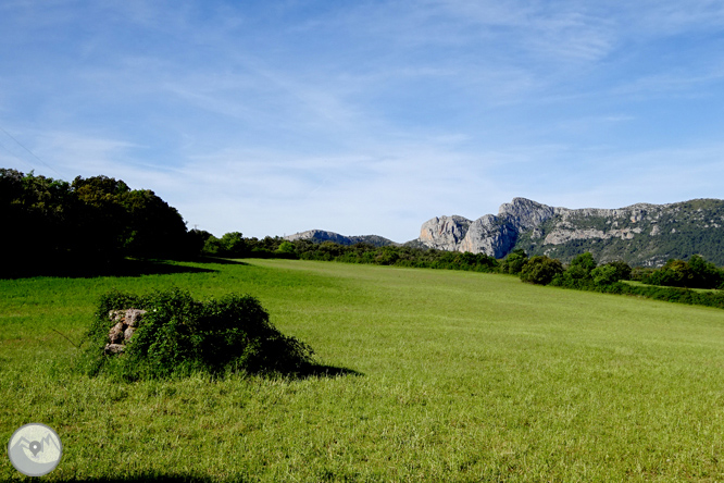 La Geganta Adormida, itinerari històric pel pla de Corts 1 