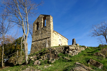 Campanar d´espadanya de Sant Miquel del Mont.