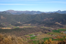 L´Alta Garrotxa i el Comanegra al fons.