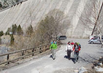 Pàrquing de la presa de Cavallers.