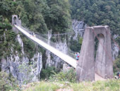 La passarel·la d´Holzarté i les gorges d´Olhadubi