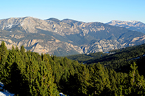 La serra del Verd davallant cap a l´Estivella.