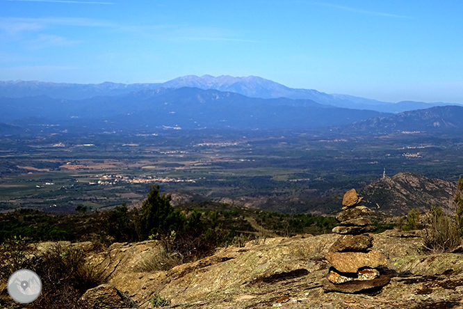 Pels dominis de Sant Pere de Rodes 1 