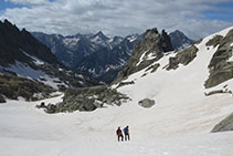 Mantenim alçada fins al collet a la cota 2.619m, al costat de les Agulles d´Amitges.