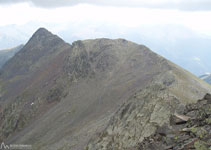 Continuem el nostre recorregut per la Serra del Cap de la Coma a la recerca del pic d´Arcalís.